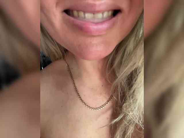 voyeur upskirt YuliyaLasker