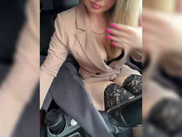 _IBlondy_ webcam