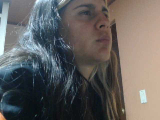 Wtwins's BongaCams show and profile