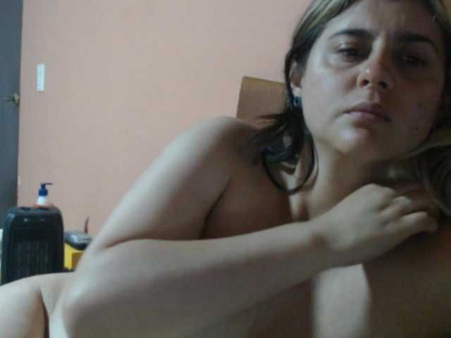 Wtwins's BongaCams show and profile