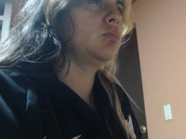 Wtwins's BongaCams show and profile