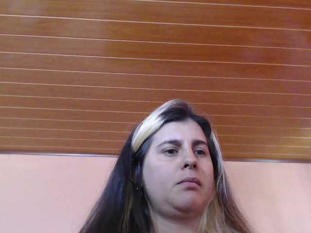 Wtwins's BongaCams show and profile