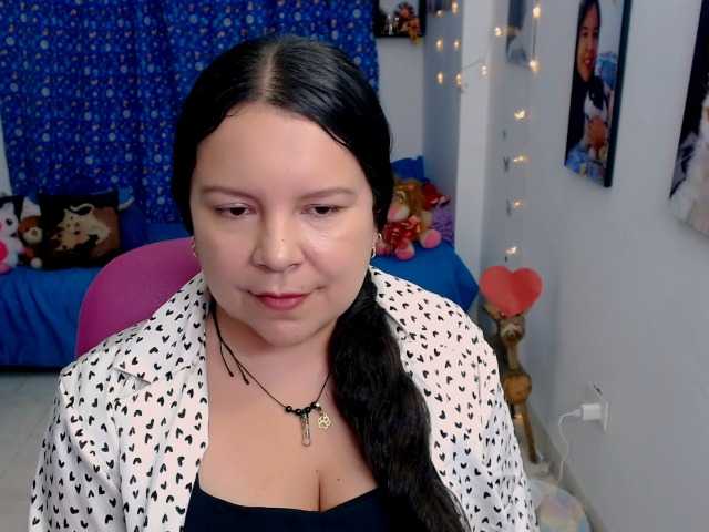 clarie-'s BongaCams show and profile