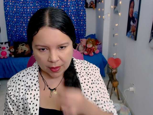 clarie-'s BongaCams show and profile