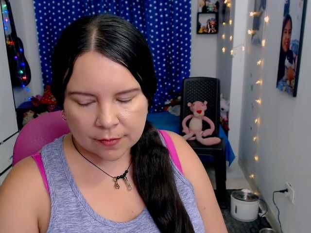  clarie- chat room