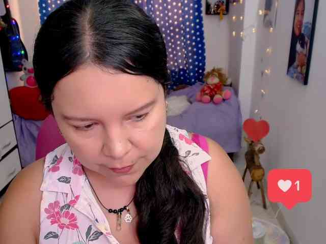 clarie- Live Webcam on BongaCams