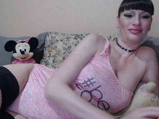 HotDreammm webcam