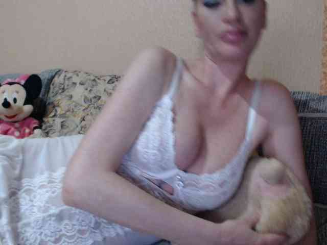 HotDreammm webcam