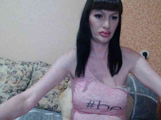 HotDreammm webcam