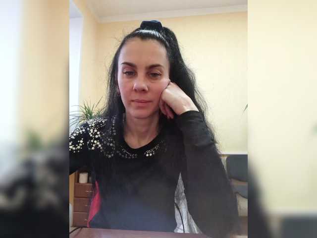 1Glorya1's BongaCams show and profile