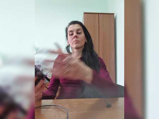 1Glorya1's BongaCams show and profile