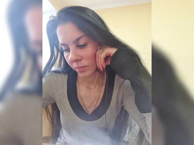 1Glorya1's BongaCams show and profile