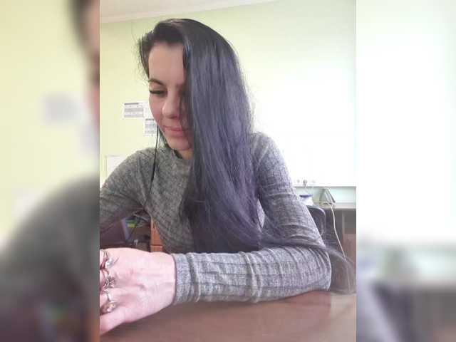 1Glorya1's BongaCams show and profile