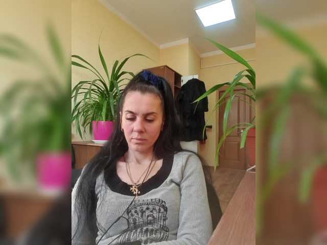 1Glorya1's BongaCams show and profile