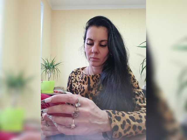 1Glorya1's BongaCams show and profile