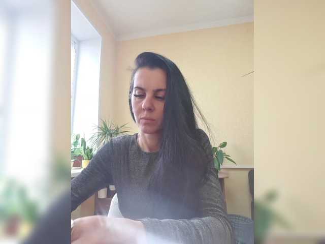 1Glorya1's BongaCams show and profile