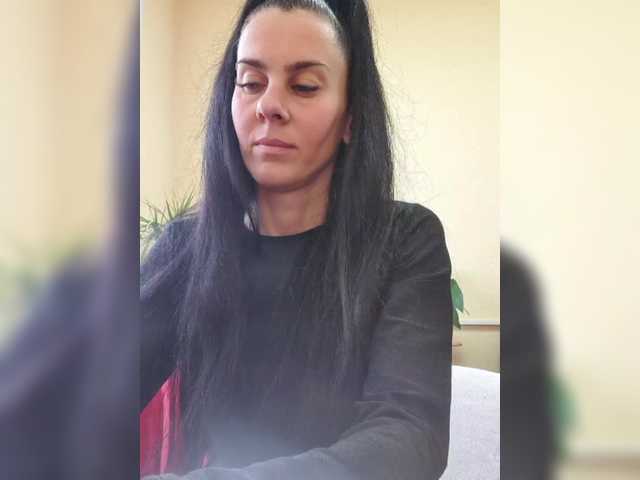 1Glorya1's BongaCams show and profile