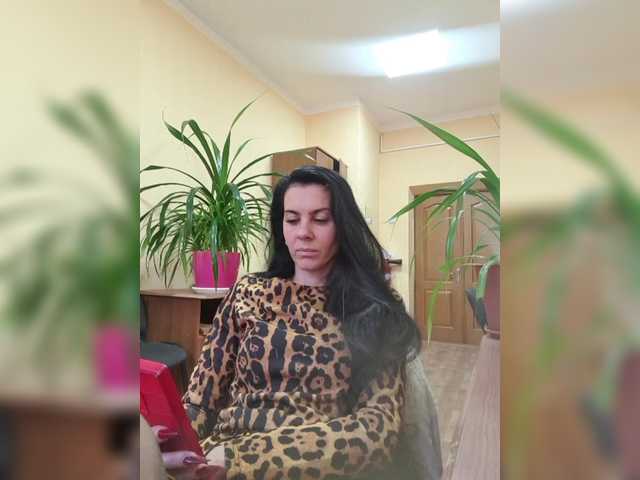 1Glorya1's BongaCams show and profile