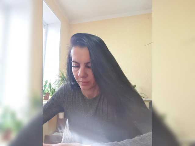 1Glorya1's BongaCams show and profile