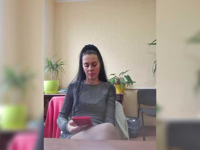 1Glorya1's BongaCams show and profile