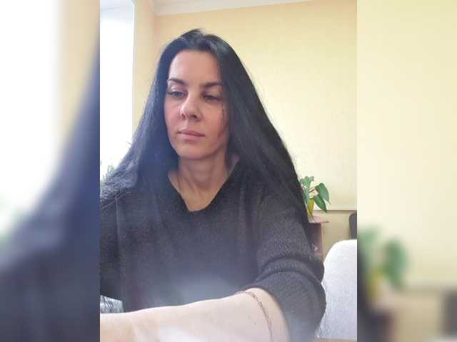 1Glorya1's BongaCams show and profile