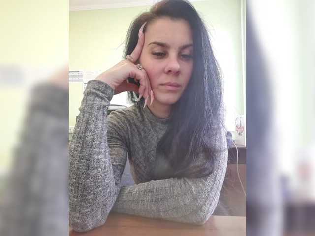 1Glorya1's BongaCams show and profile