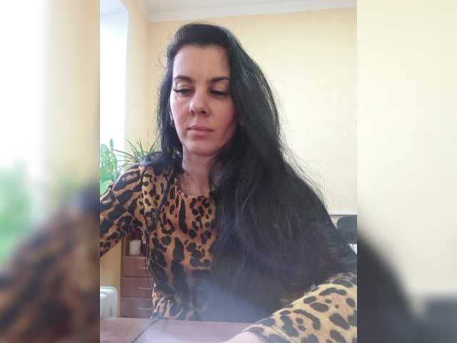 1Glorya1's BongaCams show and profile