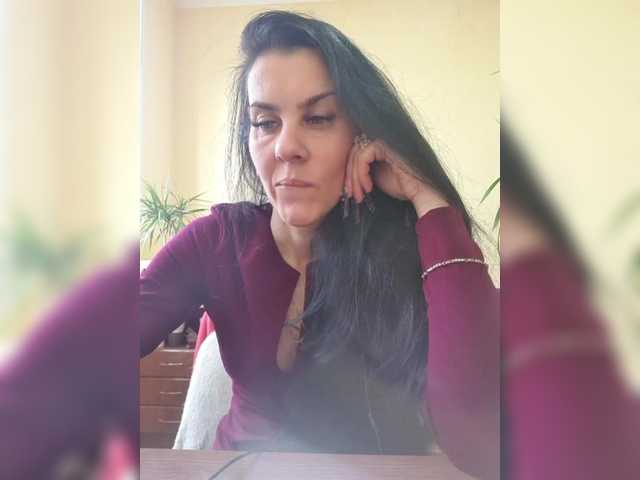 1Glorya1's BongaCams show and profile