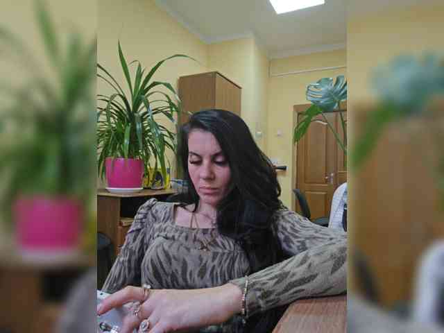 1Glorya1 Live Webcam on BongaCams