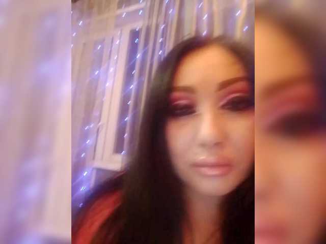 DiamondKey's BongaCams show and profile