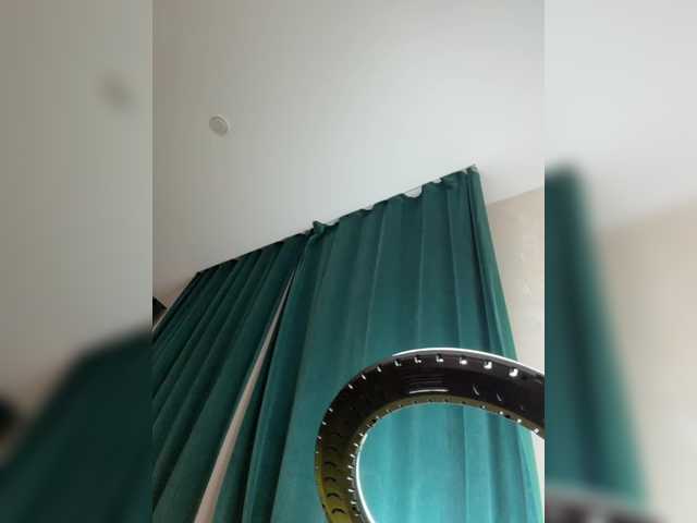 Ellidi's BongaCams show and profile