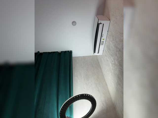 Ellidi Live Webcam on BongaCams