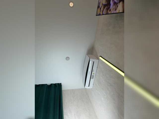 Ellidi's BongaCams show and profile