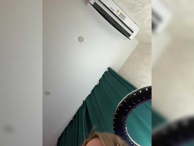 Ellidi from BongaCams