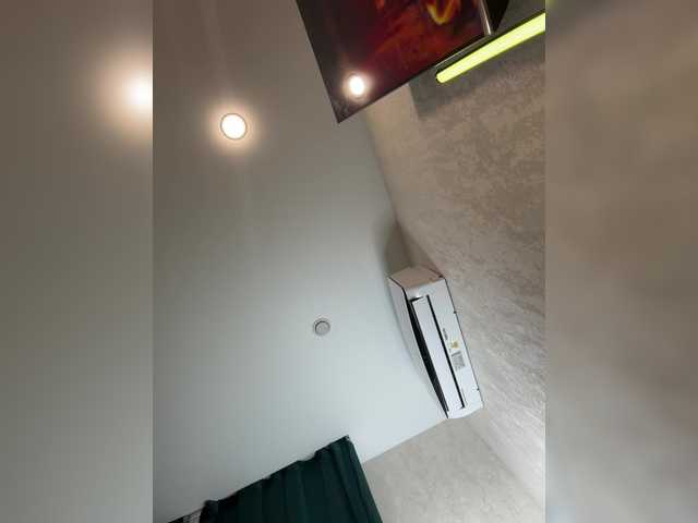 Webcam performer Ellidi online show Ellidi