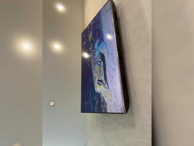 Ellidi's BongaCams show and profile