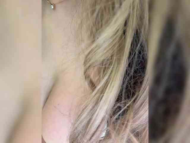 Ellidi Live Webcam on BongaCams