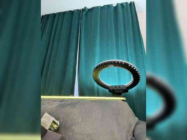 Ellidi Live Webcam on BongaCams