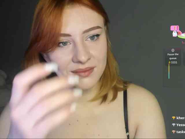 RedheadDevil webcam