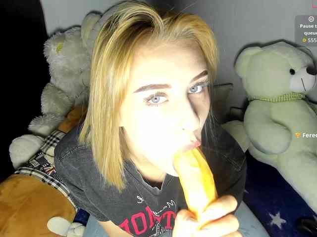 KissyKristy webcam
