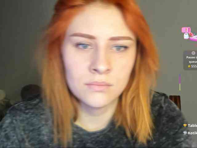 RedheadDevil webcam