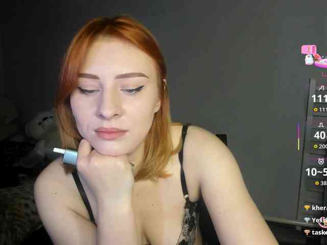 RedheadDevil webcam