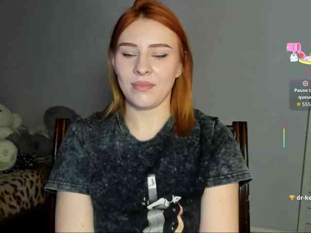 RedheadDevil webcam