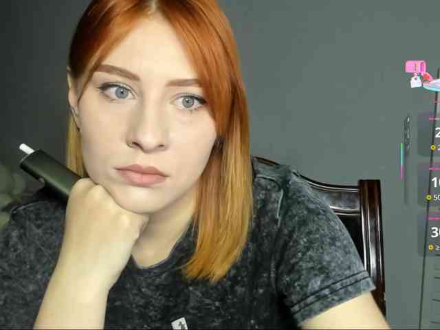 RedheadDevil webcam