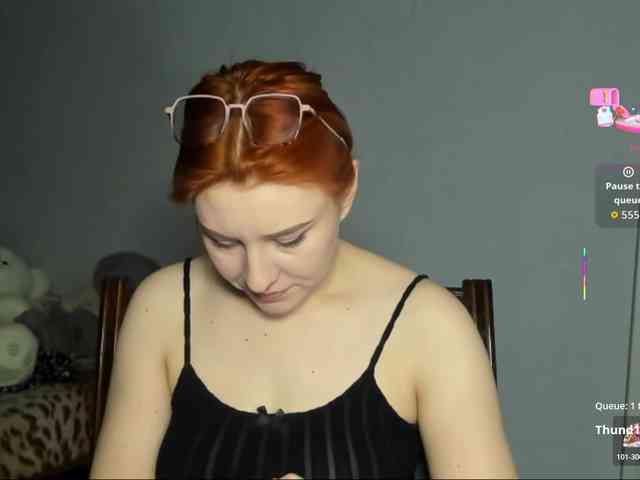 RedheadDevil webcam