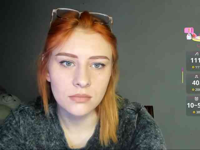 RedheadDevil webcam
