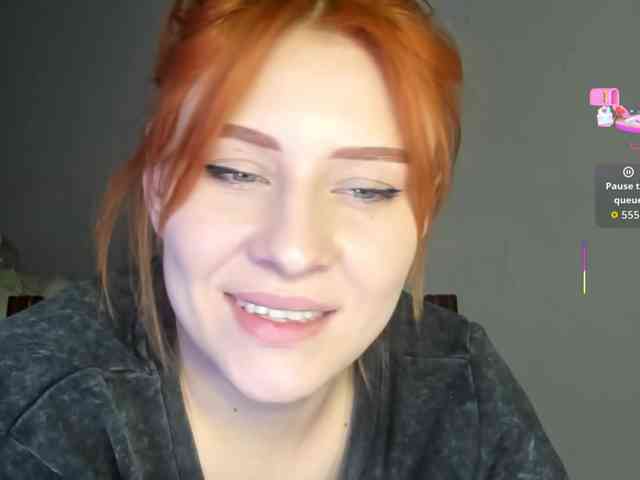 RedheadDevil webcam