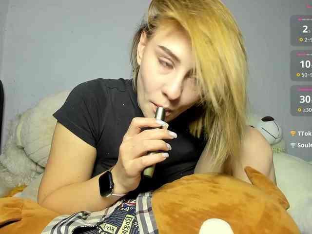 KissyKristy webcam