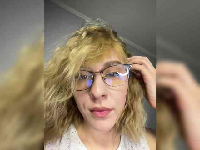 KissyKristy webcam