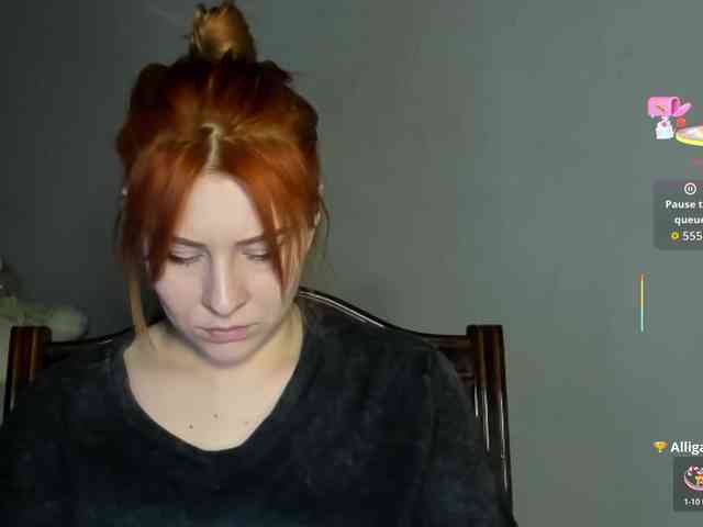 RedheadDevil webcam